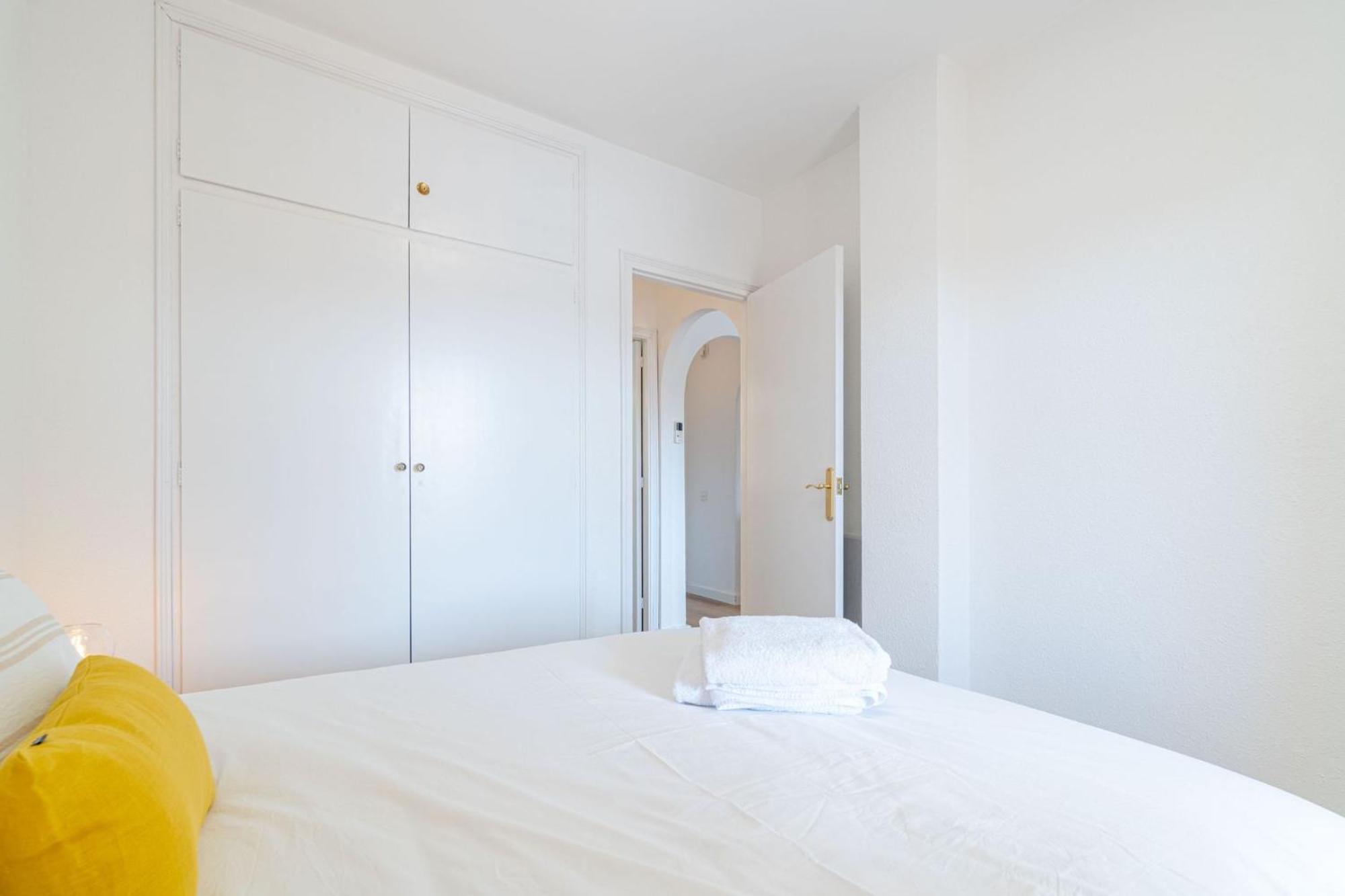 Milenial Immo With Parking In Apartment Roses